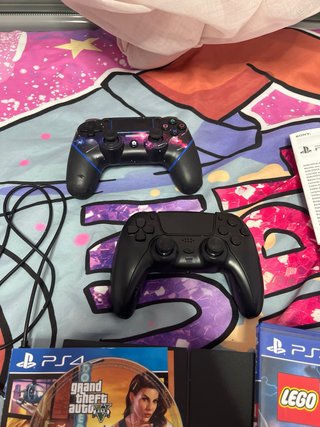 PS4 (PlayStation 4) 500GB con mando y GTA