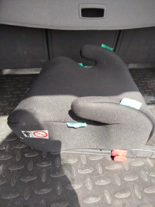 Alzador infantil Nania con Isofix