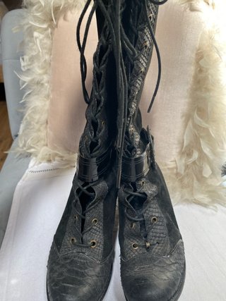 Botas de piel ante cuplé 15€ hoy