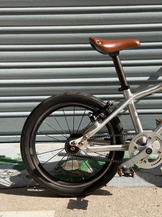 Bicicleta Early Rider Belter 16 con correa