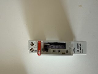 Temporizador ABB AT1e 2CSM231205R0601