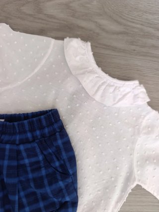 Conjunto bebé body blanco y braguita azul