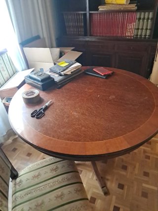 Mesa de comedor redonda y 6 sillas