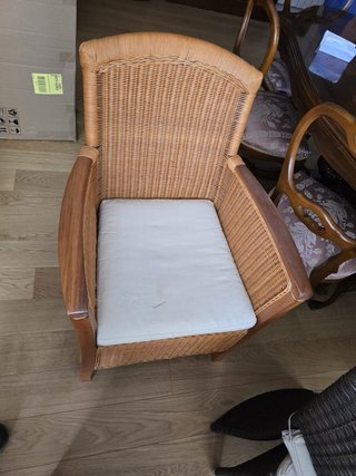 Conjunto sillas Mimbre Cojín + sillones + mesita