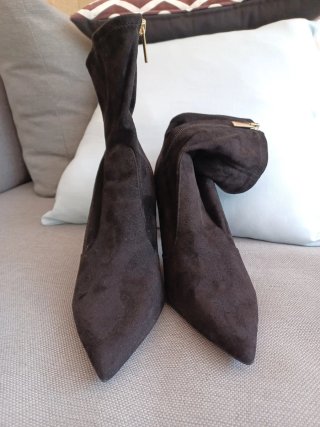 Botines Zara Ante Negro