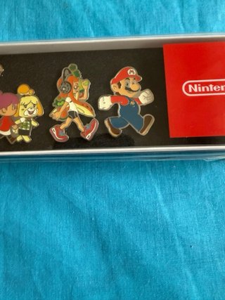 Set Pines Nintendo Exclusivo Tokyo