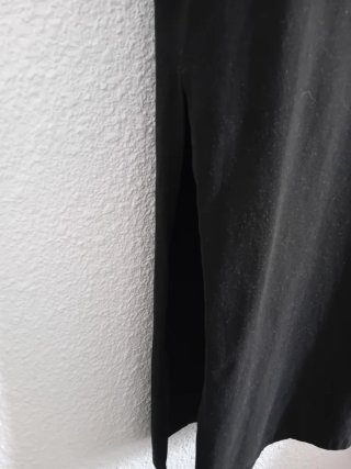 Vestido largo negro cuello alto sin mangas