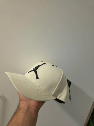 Gorra Nike Beige Stussy