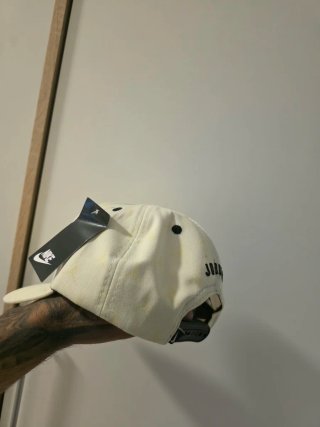 Gorra Nike Beige Stussy