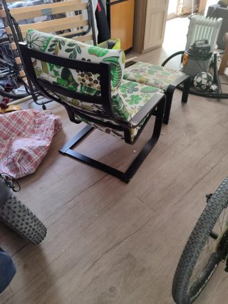Sillón Poang Ikea con Reposapiés