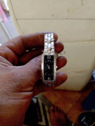 Reloj Lotus Mujer Negro y Plateado
