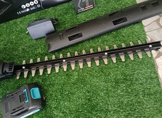 Tagliasiepi a batteria TMAKOTA TM-CHT01