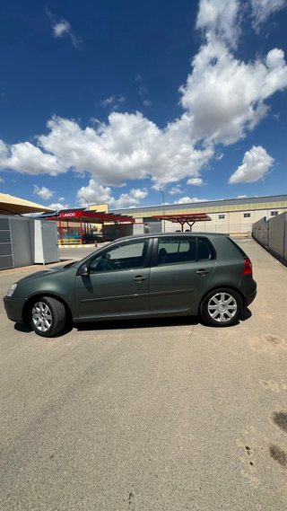 Volkswagen Golf 2004