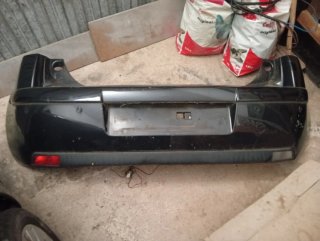 Paragolpes trasero negro completo Citroen C4