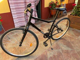 Bicicleta Trekking Riverside 100 Negra