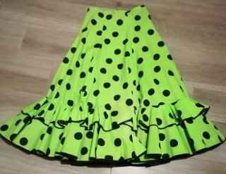 Falda flamenca lunares verde y pendientes
