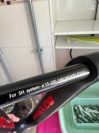 Horquilla carbono eje 15x100 NO BOOST
