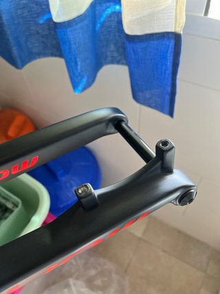 Horquilla carbono eje 15x100 NO BOOST