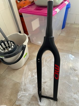 Horquilla carbono eje 15x100 NO BOOST