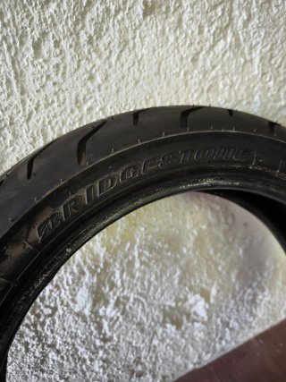 Neumático Bridgestone Battlax SC 140/70 R14