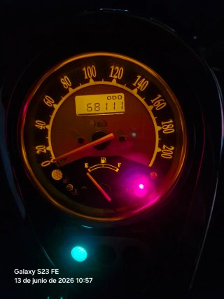 Kawasaki VN900 Custom Negra