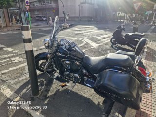Kawasaki VN900 Custom Negra