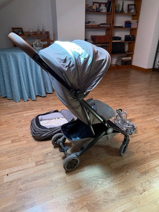 Carrito bebé gris