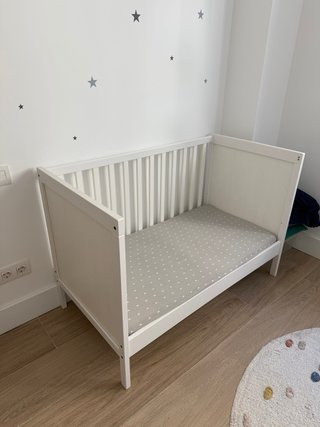 Cuna / cama blanca Sundvik