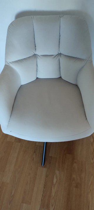 4 Sillas giratorias comedor beige