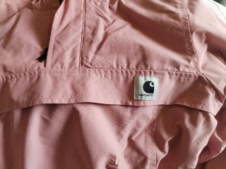 Chaqueta Carhartt rosa