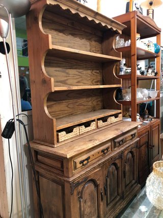 Vitrina Rústica Madera y Mimbre