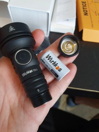 Linterna Wurkkos TS11 2000 lúmenes
