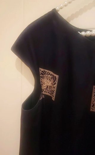 Vestido Purificación García Negro y Dorado