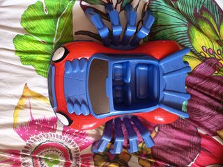 Coche Spidey y sus Amigos