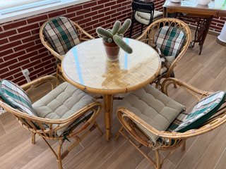 Conjunto mesa y 4 sillas terraza ratán
