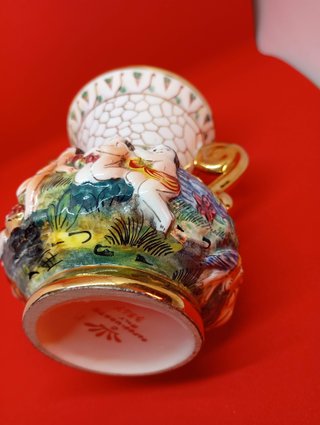 Vaso vintage Ceramica Capodimonte bordi Dorati