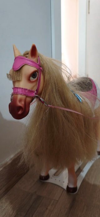 Nancy Muñeca con Caballo