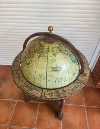 Botellero Globo Terráqueo
