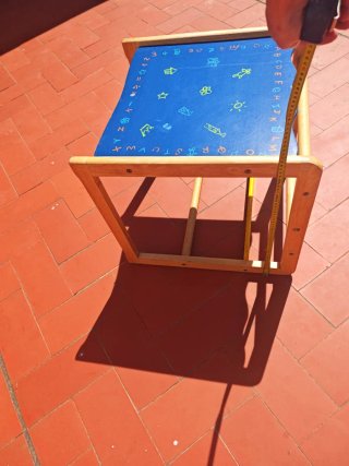 Pupitre infantil Montessori azul