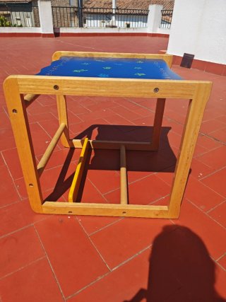 Pupitre infantil Montessori azul