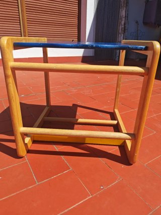Pupitre infantil Montessori azul