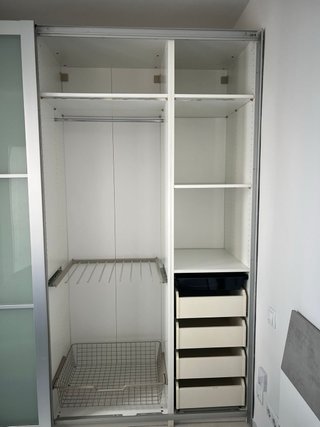 Armario grande Ikea puertas correderas