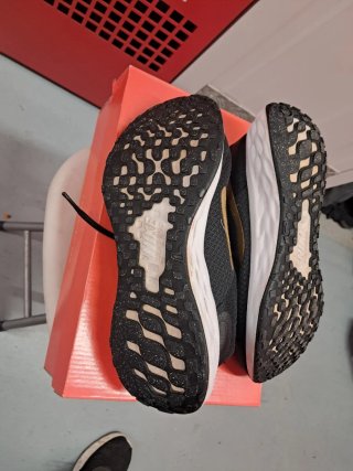 Nike Bambas Mujer Talla 38 Negro/Dorado