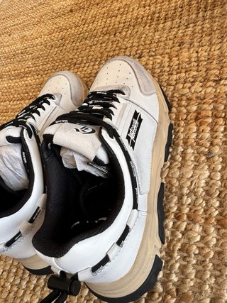 Zapatillas Just Cavalli Blancas y Grises