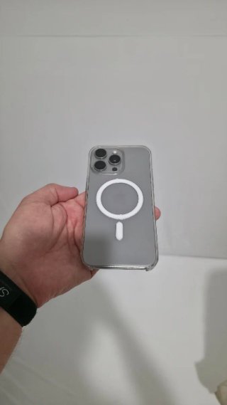 iPhone 15 Pro Max 256GB.