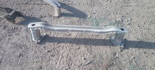 REFUERZO PARAGOLPES TRASERO TOYOTA COROLLA (E21)