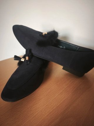 Mocasines ante azul marino con pelo