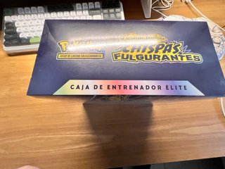 Pokemon Etb Chispas Fulgurantes Español