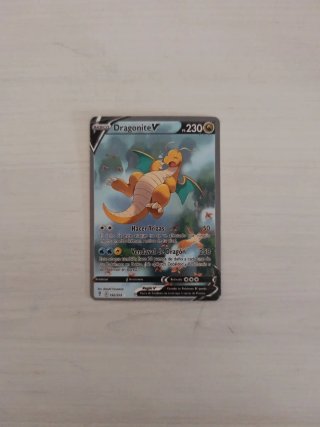 Carta Pokémon Dragonite V 192/203