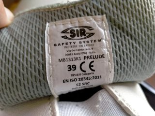 Zapatos de trabajo blancos talla 39